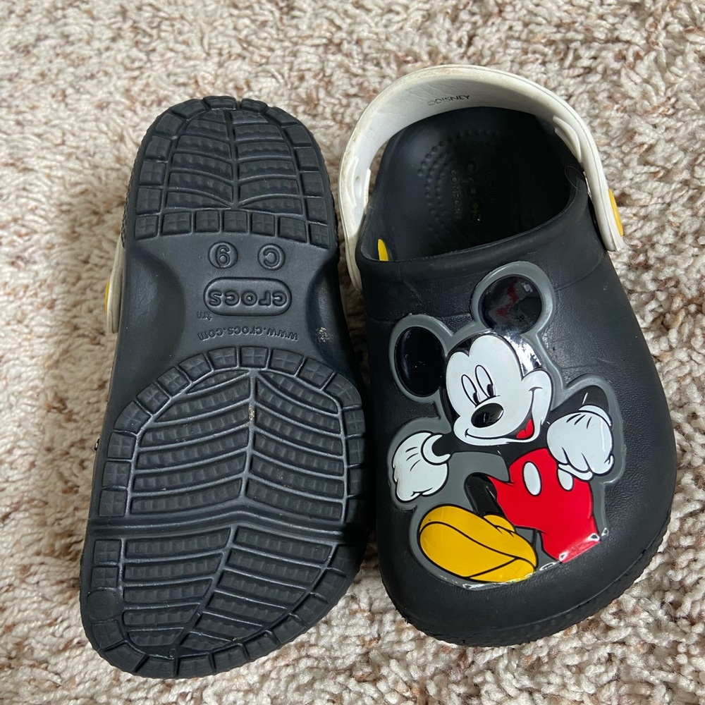Mickey Mouse Crocs Toddler 9